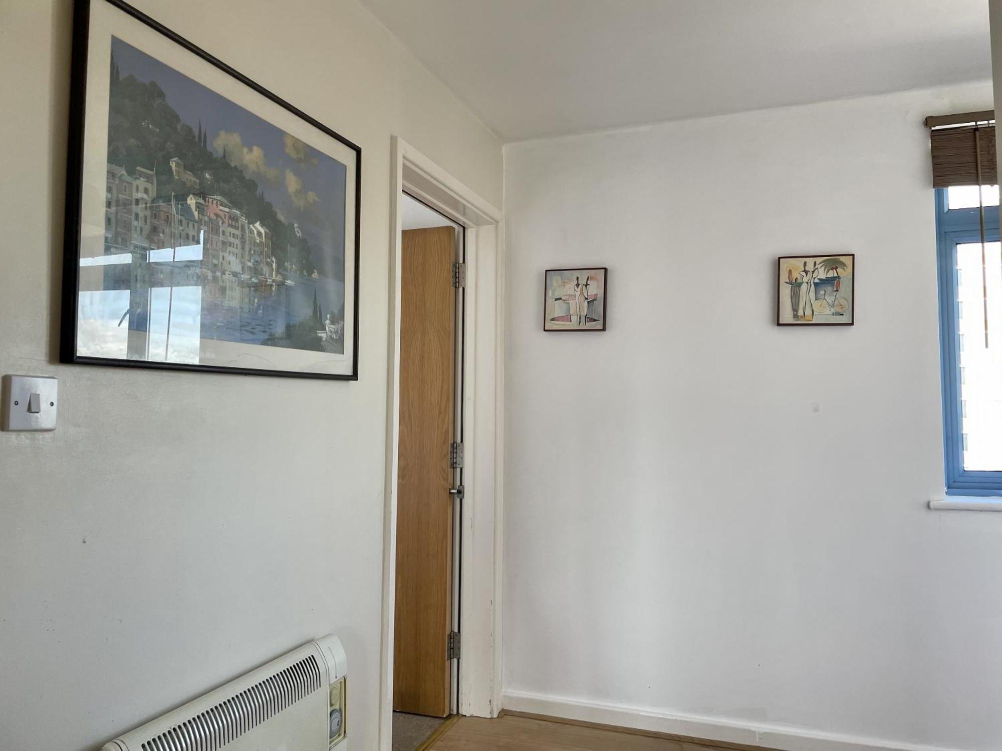 Hk Life Serviced Apartment , City Centre スウィンドン エクステリア 写真